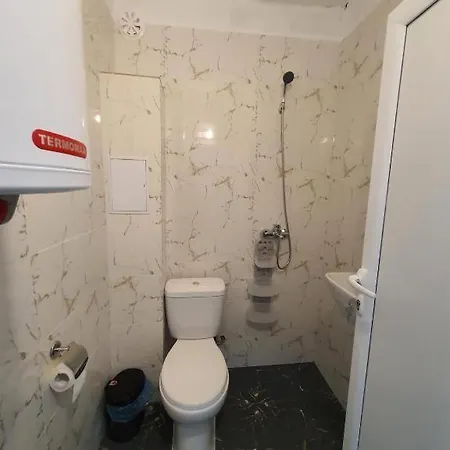 Ivelin House لوزينيتس