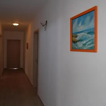 بيت للعطل Ivelin House لوزينيتس