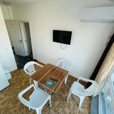 بيت للعطل Ivelin House *