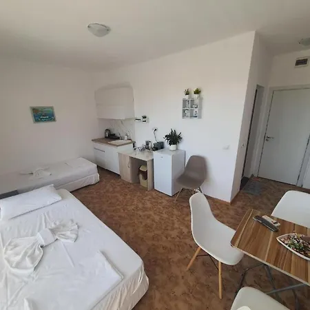 Ivelin House * لوزينيتس