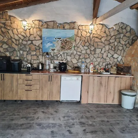 بيت للعطل Ivelin House لوزينيتس
