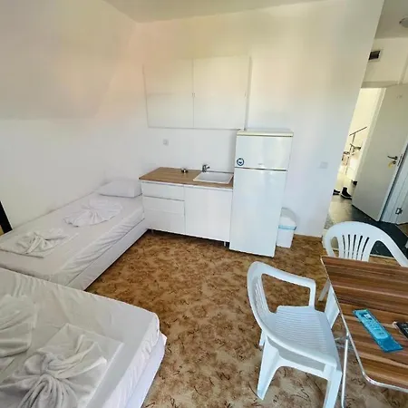 Ivelin House بيت للعطل لوزينيتس