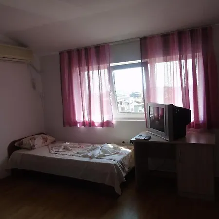 Ivelin House