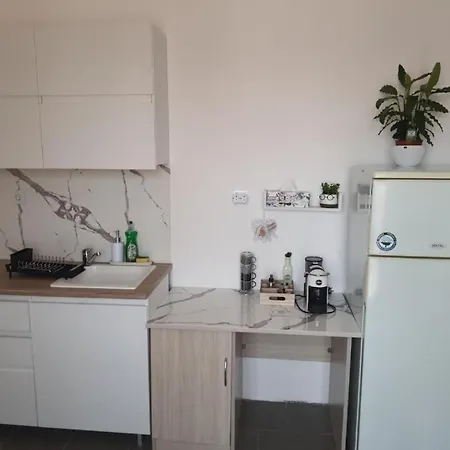 Ivelin House لوزينيتس
