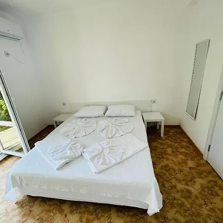 بيت للعطل Ivelin House