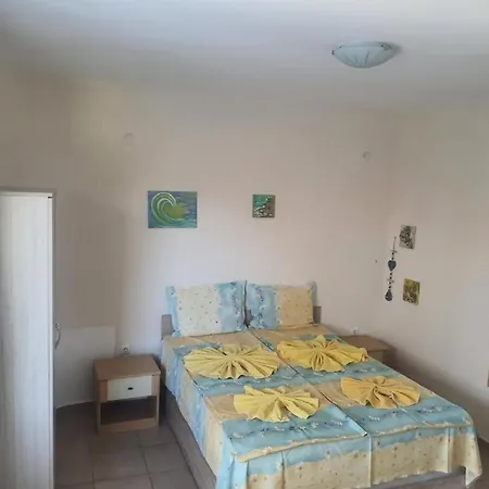 Ivelin House بيت للعطل لوزينيتس